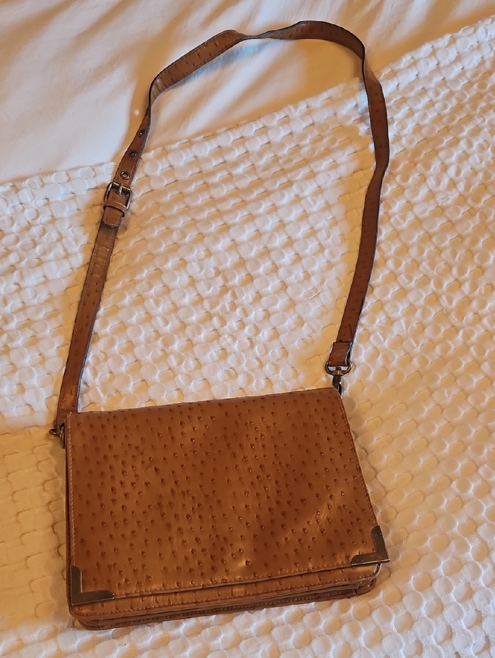 Bueno Tan Pebbked Cross Body Bag